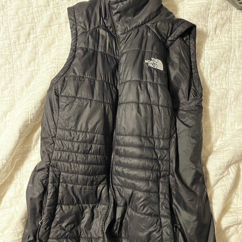 North Face women’s puffer vest—EUC